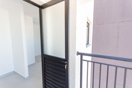 Apartamento à venda com 64m², 2 quartos e 2 vagas Apartamento à venda com 64m², 2 quartos e 2 vagasVaranda de Serviço