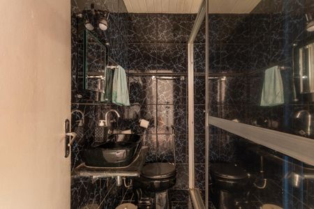 Apartamento à venda com 43m², 2 quartos e 1 vagaBanheiro Social