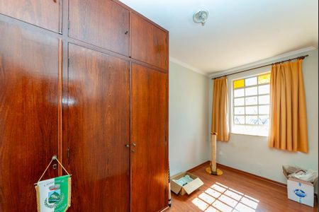 Casa à venda com 288m², 5 quartos e 4 vagasQuarto 3