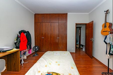 Casa à venda com 288m², 5 quartos e 4 vagasQuarto 4