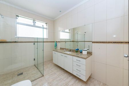 Casa à venda com 288m², 5 quartos e 4 vagasBanheiro Social 1