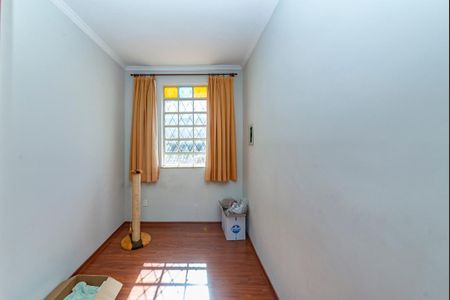 Casa à venda com 288m², 5 quartos e 4 vagasQuarto 3
