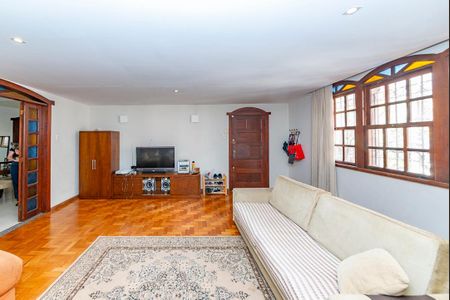 Casa à venda com 288m², 5 quartos e 4 vagasSala 1