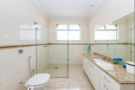 Casa à venda com 288m², 5 quartos e 4 vagasBanheiro Social 1