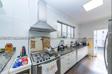 Casa à venda com 288m², 5 quartos e 4 vagasCozinha