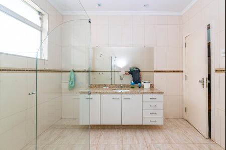 Casa à venda com 288m², 5 quartos e 4 vagasBanheiro Social 1