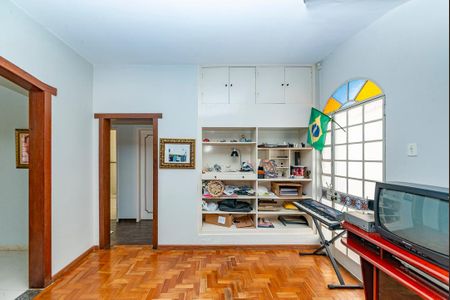 Casa à venda com 288m², 5 quartos e 4 vagasSala 3