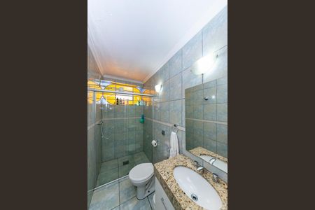 Casa à venda com 288m², 5 quartos e 4 vagasBanheiro da Suíte