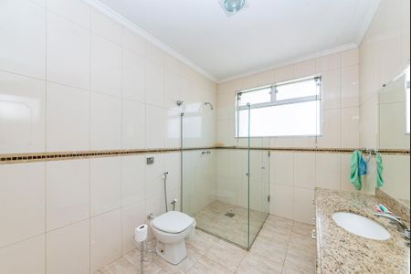 Casa à venda com 288m², 5 quartos e 4 vagasBanheiro Social 1