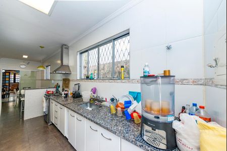 Casa à venda com 288m², 5 quartos e 4 vagasCozinha