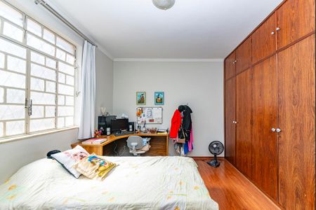 Casa à venda com 288m², 5 quartos e 4 vagasQuarto 4