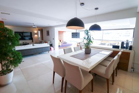 Sala de apartamento à venda com 2 quartos, 210m² em Vila Cruzeiro, São Paulo