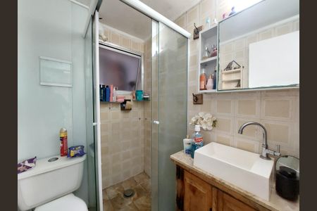 Apartamento à venda com 70m², 3 quartos e 2 vagas Apartamento à venda com 70m², 3 quartos e 2 vagasBanheiro