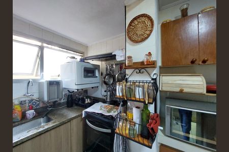 Apartamento à venda com 70m², 3 quartos e 2 vagas Apartamento à venda com 70m², 3 quartos e 2 vagasCozinha