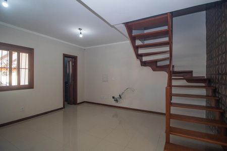 Casa para alugar com 140m², 2 quartos e 2 vagas Casa para alugar com 140m², 2 quartos e 2 vagasSala