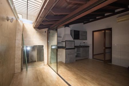 Casa para alugar com 140m², 2 quartos e 2 vagas Casa para alugar com 140m², 2 quartos e 2 vagasÁrea comum - Churrasqueira