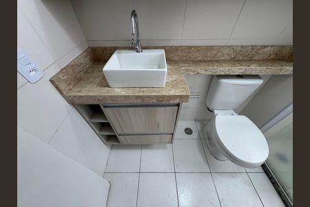 Apartamento à venda com 44m², 2 quartos e 1 vaga Apartamento à venda com 44m², 2 quartos e 1 vagaBanheiro