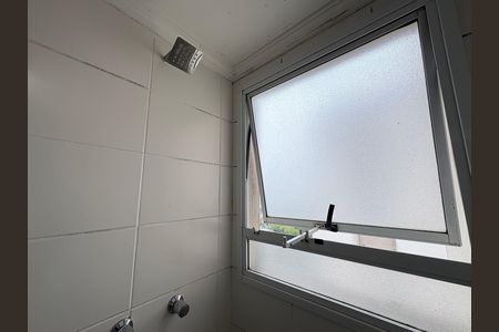 Apartamento à venda com 44m², 2 quartos e 1 vaga Apartamento à venda com 44m², 2 quartos e 1 vagaBanheiro