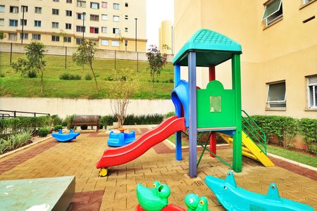 Apartamento à venda com 44m², 2 quartos e 1 vaga Apartamento à venda com 44m², 2 quartos e 1 vagaÁrea comum - Playground