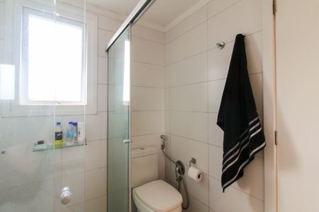 Apartamento à venda com 128m², 3 quartos e sem vagaBanheiro da Suíte 1 e 2