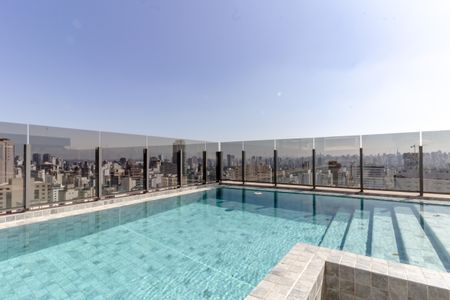 Apartamento à venda com 44m², 1 quarto e 1 vaga Apartamento à venda com 44m², 1 quarto e 1 vagaÁrea comum - Piscina