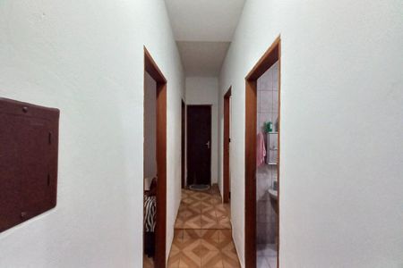 Casa à venda com 250m², 3 quartos e 2 vagas Casa à venda com 250m², 3 quartos e 2 vagasCorredor