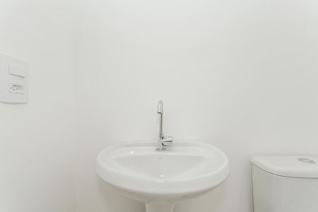 Apartamento à venda com 35m², 2 quartos e sem vagaBanheiro