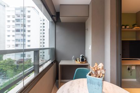 Apartamento à venda com 29m², 1 quarto e sem vaga Apartamento à venda com 29m², 1 quarto e sem vagaVaranda