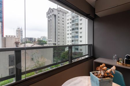 Apartamento à venda com 29m², 1 quarto e sem vaga Apartamento à venda com 29m², 1 quarto e sem vagaVaranda