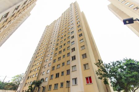 Apartamento à venda com 40m², 2 quartos e sem vagaÁrea comum