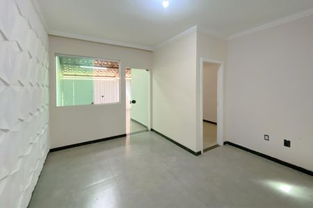 Sala de casa para alugar com 2 quartos, 100m² em Santa Branca, Belo Horizonte