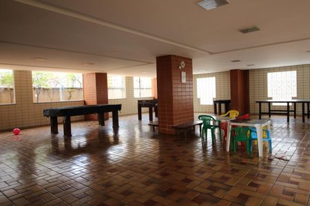 Apartamento à venda com 90m², 3 quartos e 1 vagasalão de jogos