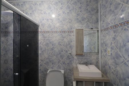 Casa à venda com 270m², 3 quartos e 3 vagasBanheiro da Suíte 2