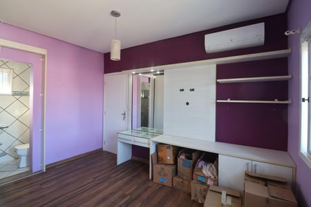 Casa à venda com 270m², 3 quartos e 3 vagasSuite 3