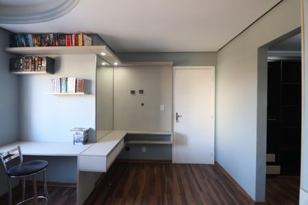 Casa à venda com 270m², 3 quartos e 3 vagasSuite 2