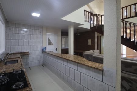 Casa à venda com 270m², 3 quartos e 3 vagasCozinha