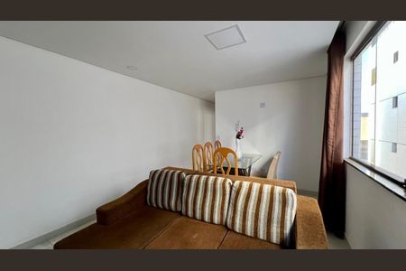 Apartamento à venda com 74m², 3 quartos e 2 vagas Apartamento à venda com 74m², 3 quartos e 2 vagasSala