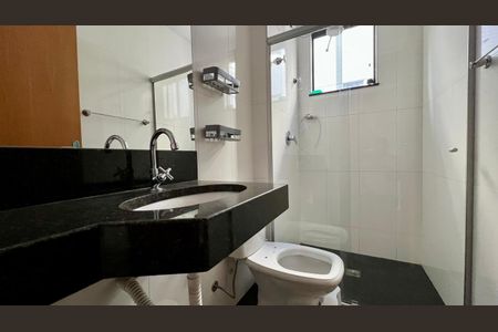 Apartamento à venda com 74m², 3 quartos e 2 vagas Apartamento à venda com 74m², 3 quartos e 2 vagasBanheiro