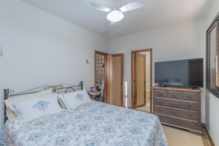 Apartamento à venda com 155m², 4 quartos e 2 vagas Apartamento à venda com 155m², 4 quartos e 2 vagasSuíte