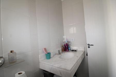 Casa à venda com 100m², 3 quartos e 2 vagasQuarto 2 - Banheiro