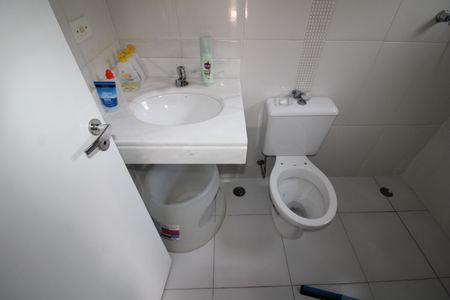 Casa à venda com 100m², 3 quartos e 2 vagasQuarto 1 - Banheiro