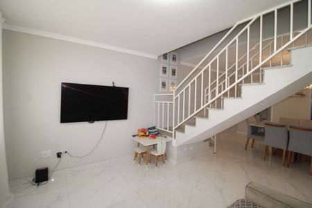 Casa à venda com 100m², 3 quartos e 2 vagasSala/Cozinha