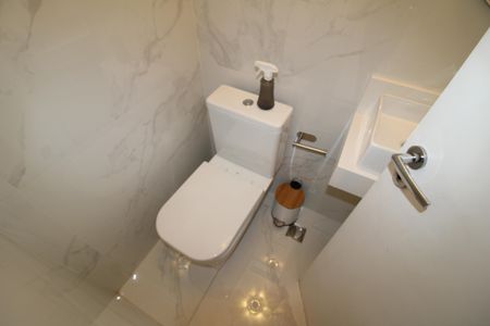 Casa à venda com 100m², 3 quartos e 2 vagasLavabo