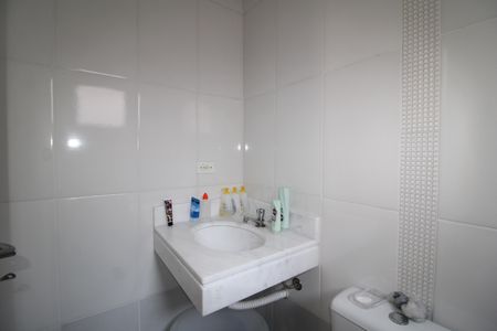 Casa à venda com 100m², 3 quartos e 2 vagasQuarto 1 - Banheiro