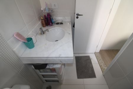 Casa à venda com 100m², 3 quartos e 2 vagasQuarto 2 - Banheiro