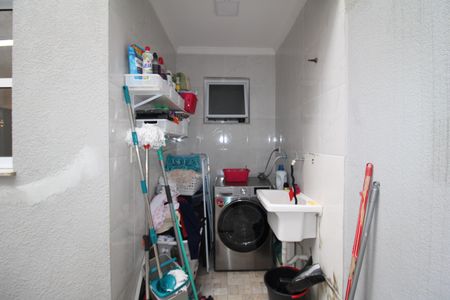 Casa à venda com 100m², 3 quartos e 2 vagasÁrea de Serviço