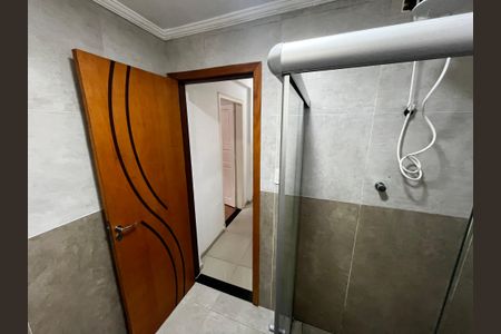Apartamento à venda com 81m², 2 quartos e 1 vagaBanheiro