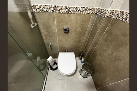 Apartamento à venda com 81m², 2 quartos e 1 vagaBanheiro