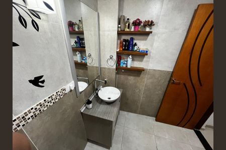 Apartamento à venda com 81m², 2 quartos e 1 vagaBanheiro