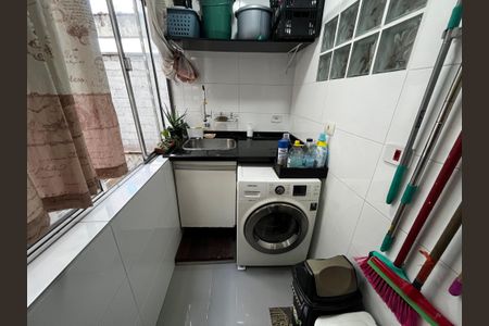 Apartamento à venda com 81m², 2 quartos e 1 vagaÁrea de Serviço